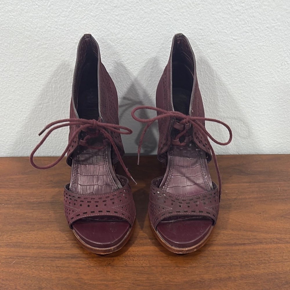 Gianni Bini Brown Platform Shoes